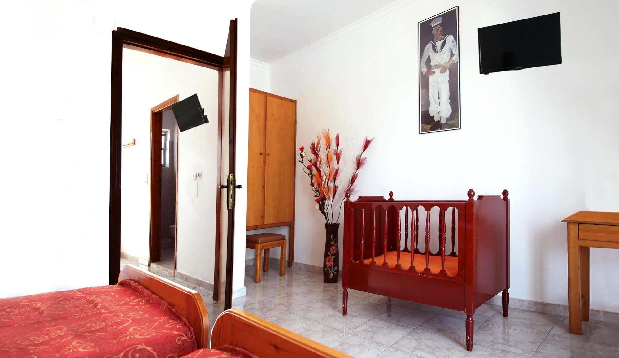 Yiannis Yard Studios & Apartments Kos Town Exterior photo