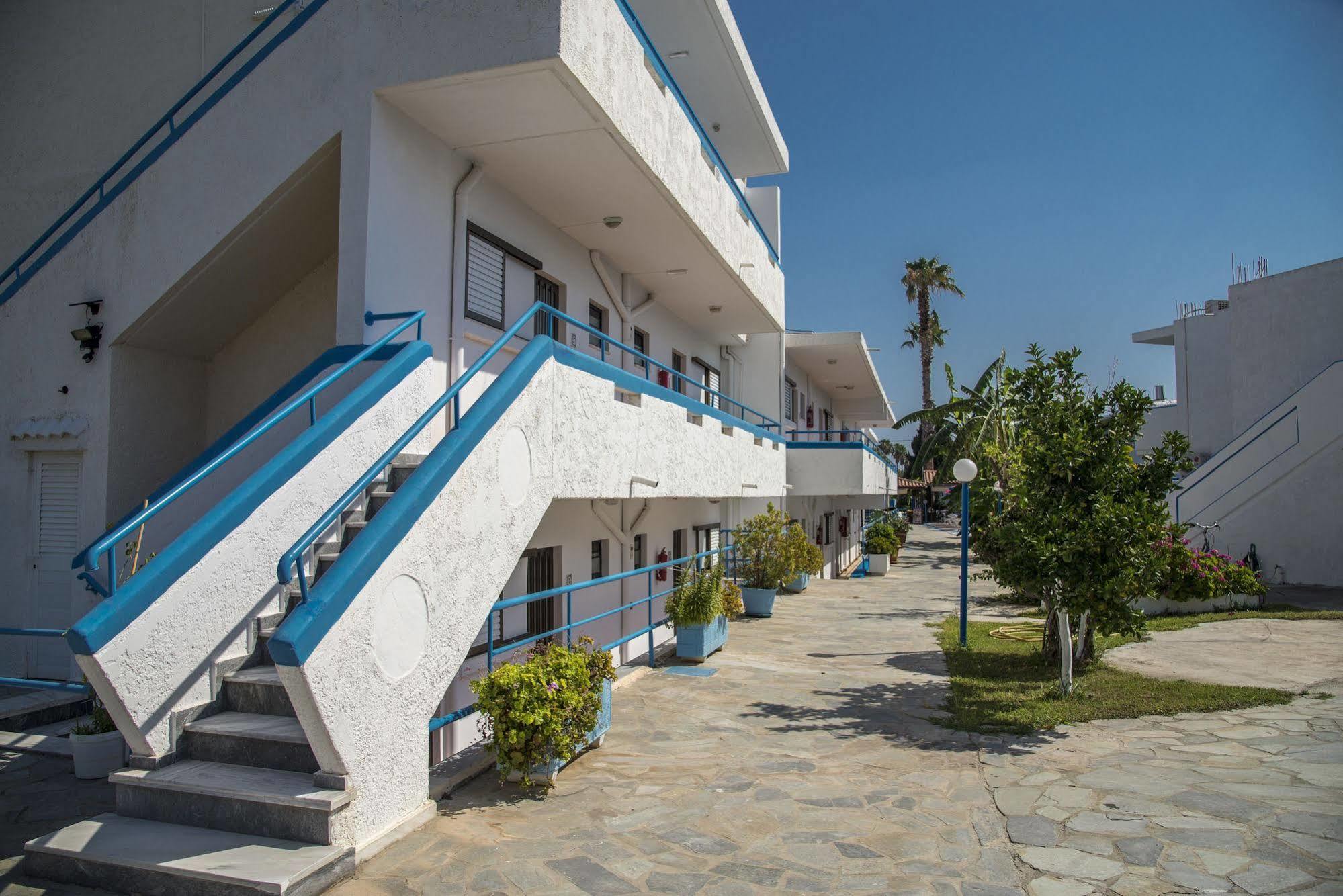 Yiannis Yard Studios & Apartments Kos Town Exterior photo