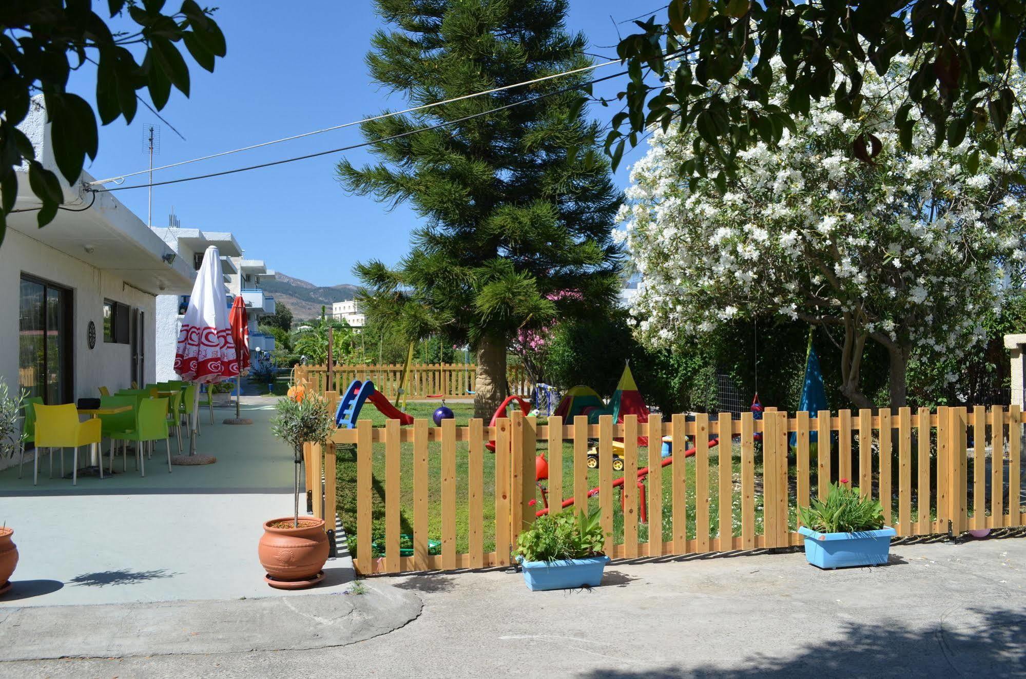 Yiannis Yard Studios & Apartments Kos Town Exterior photo