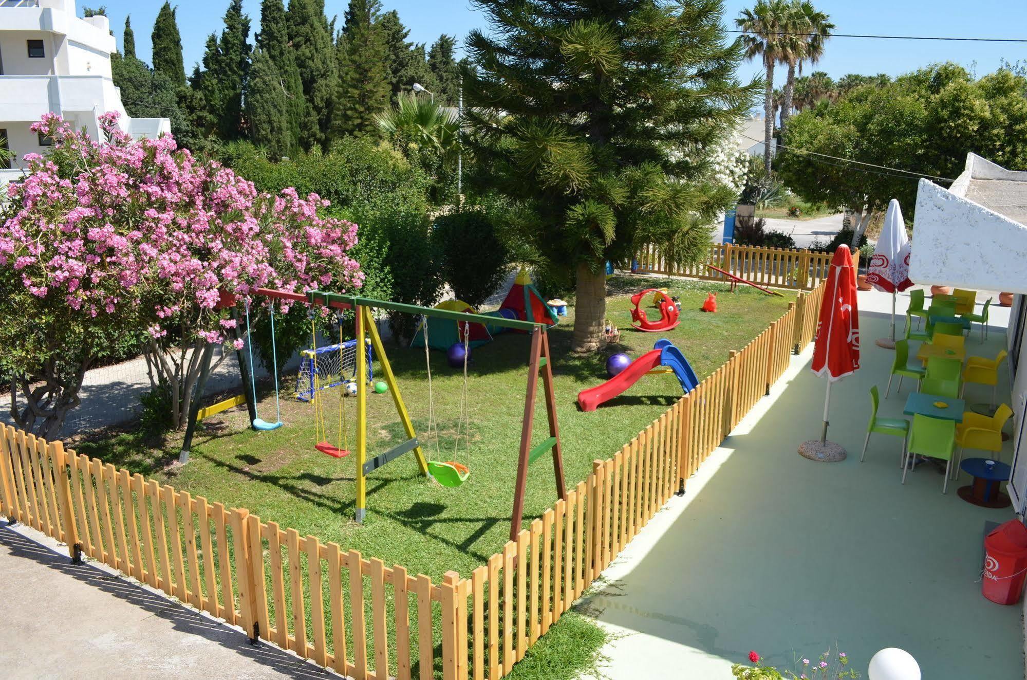 Yiannis Yard Studios & Apartments Kos Town Exterior photo
