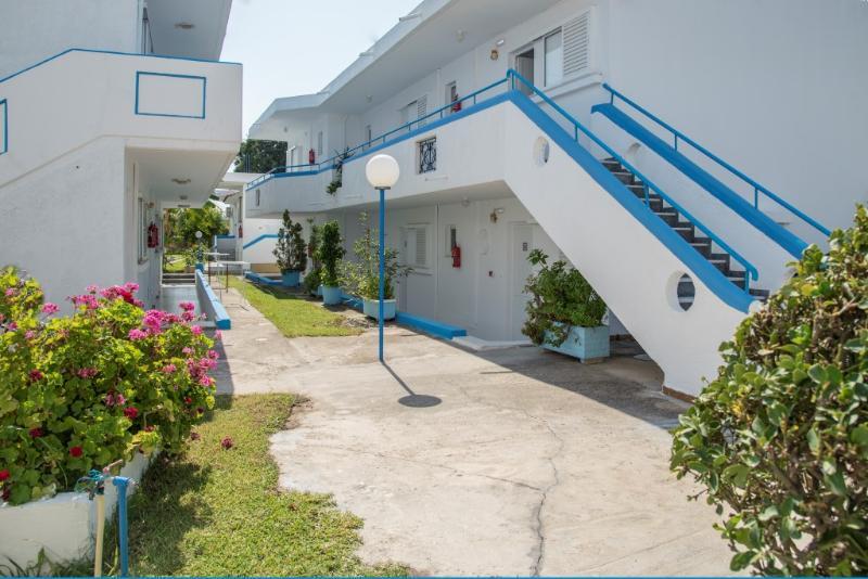 Yiannis Yard Studios & Apartments Kos Town Exterior photo